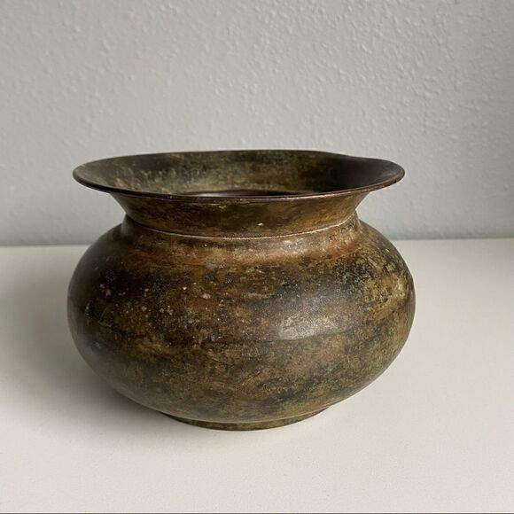 Vintage Metal Brass Lota Pot Vase - Picture 2 of 9